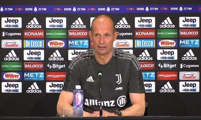 Allegri: "Far perdere lo scudetto all'Inter? Giochiamo per noi"