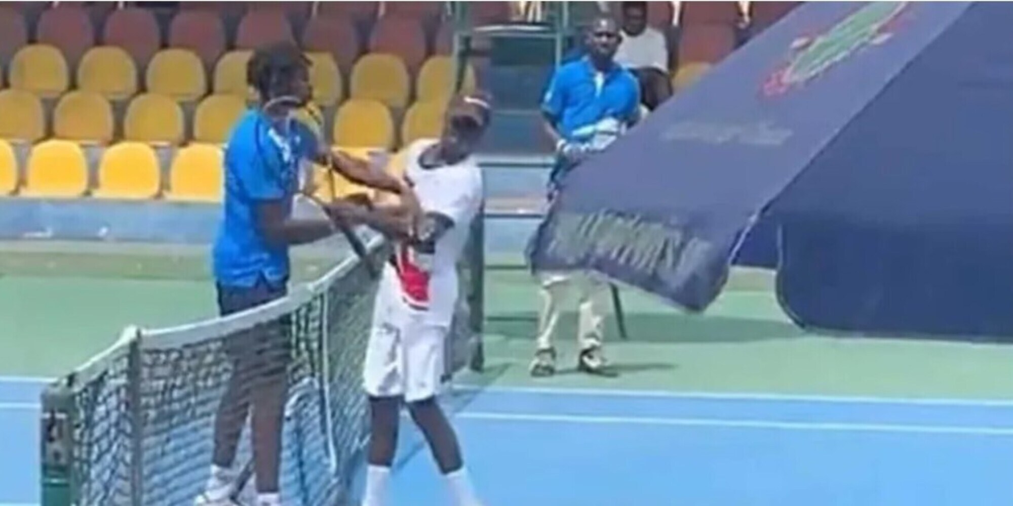 Tennis, schiaffo dopo un match: le scuse del giovane francese