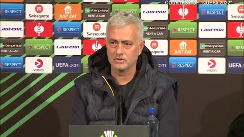 Mourinho: "Mi farebbe piacere se ci fossero altre italiane in Europa"