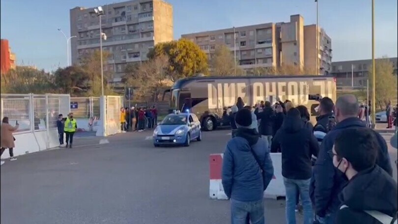 Cagliari-Juventus: l'arrivo del pullman bianconero