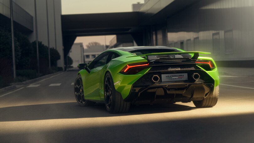 Lamborghini Huracán Tecnica, purezza V10