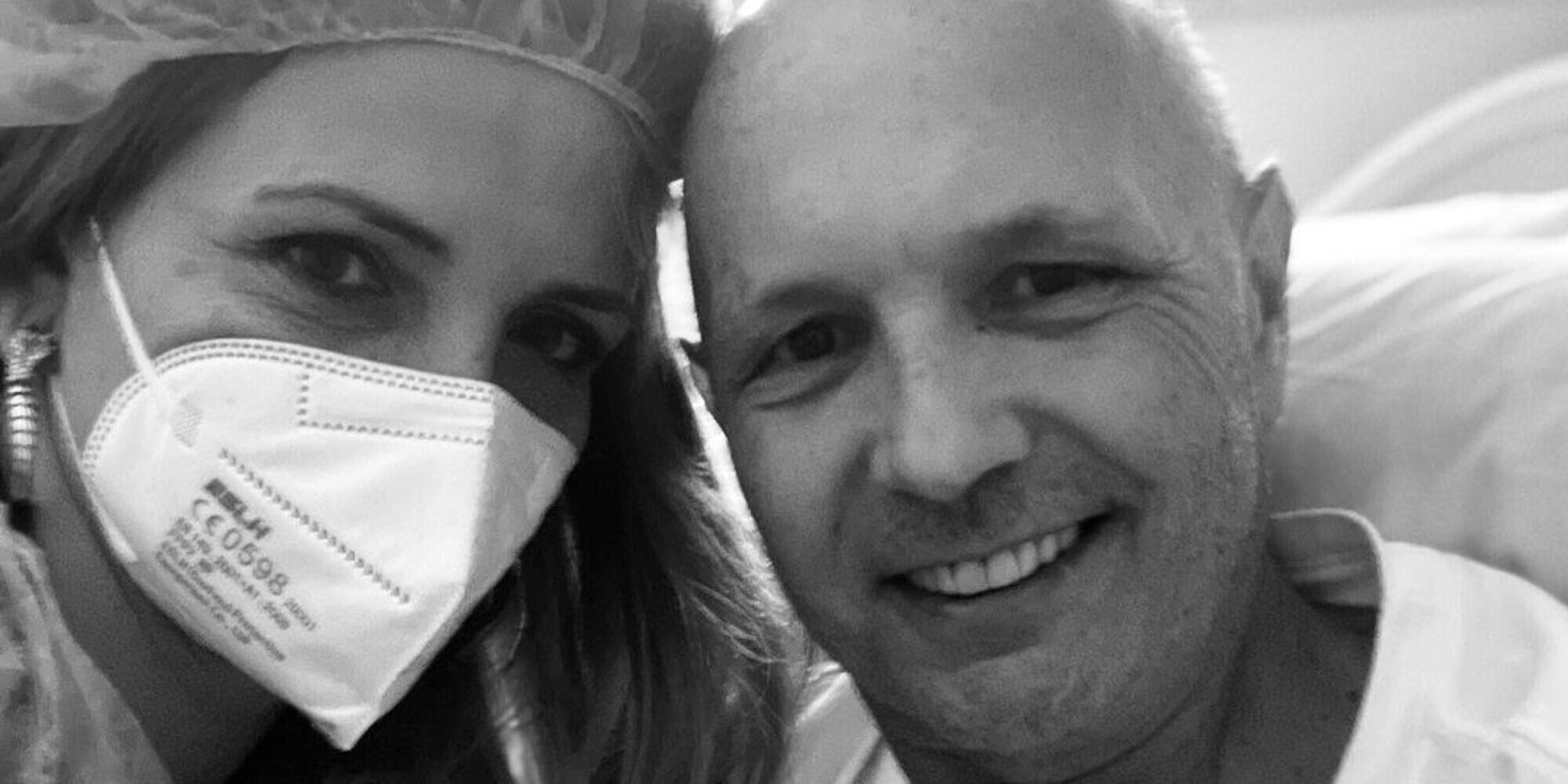 Mihajlovic, la foto con la moglie in ospedale