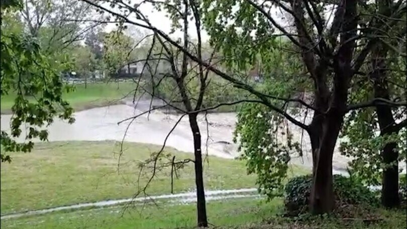 Il diluvio a Imola non spaventa i tifosi, ma i piloti avranno vita dura