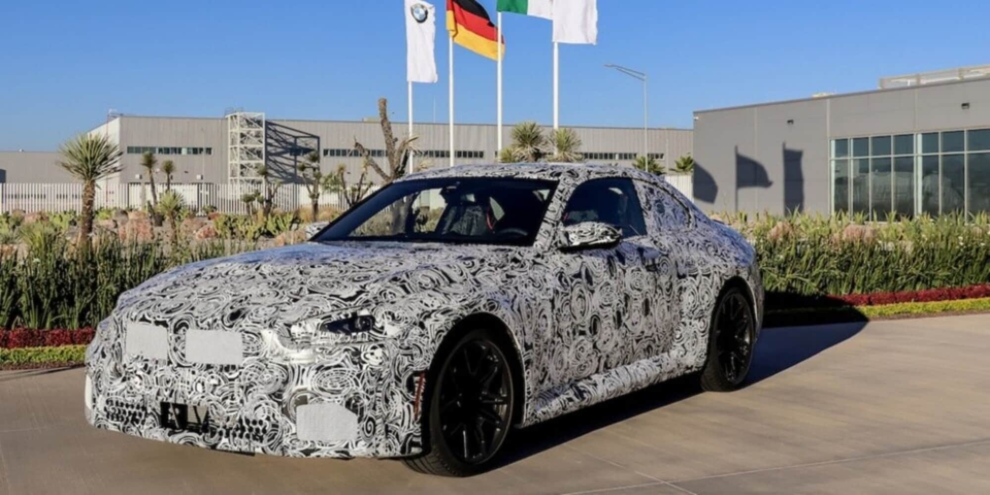 Nuova BMW M2, il muletto fa vedere le differenze con Serie 2