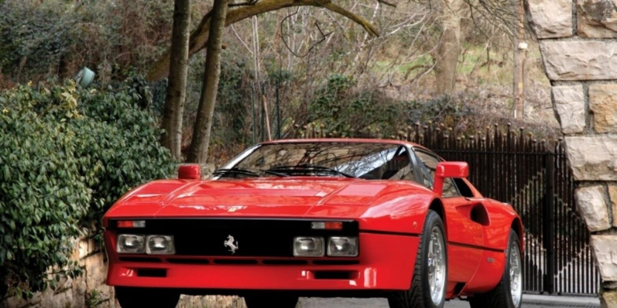 Prova la Ferrari da 2 milioni, ma invece di comprarla la ruba e scappa via!