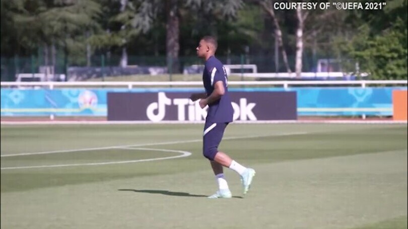 Cadena Cope: "Mbappè in visita a Madrid. Indizio di mercato?"