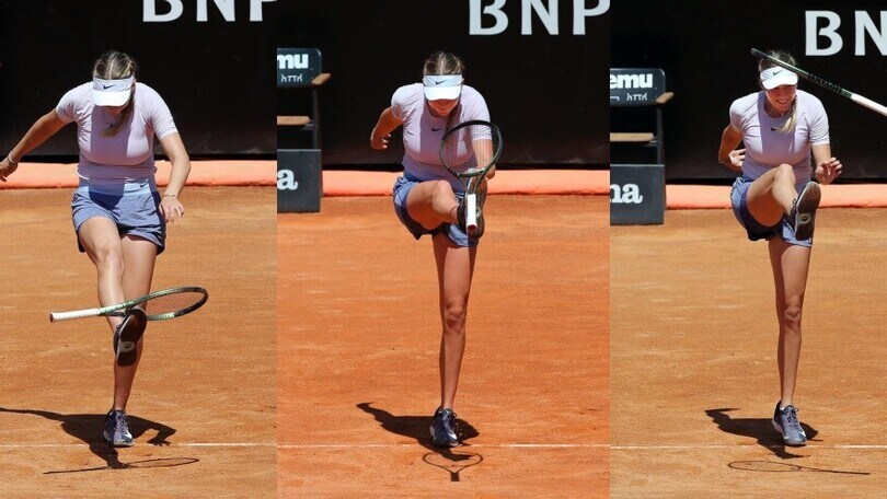 Anisimova, non solo tennis: palleggia con la racchetta