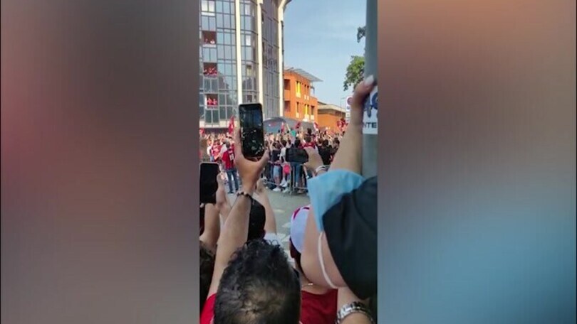 Milan, a San Siro sale la febbre da Scudetto