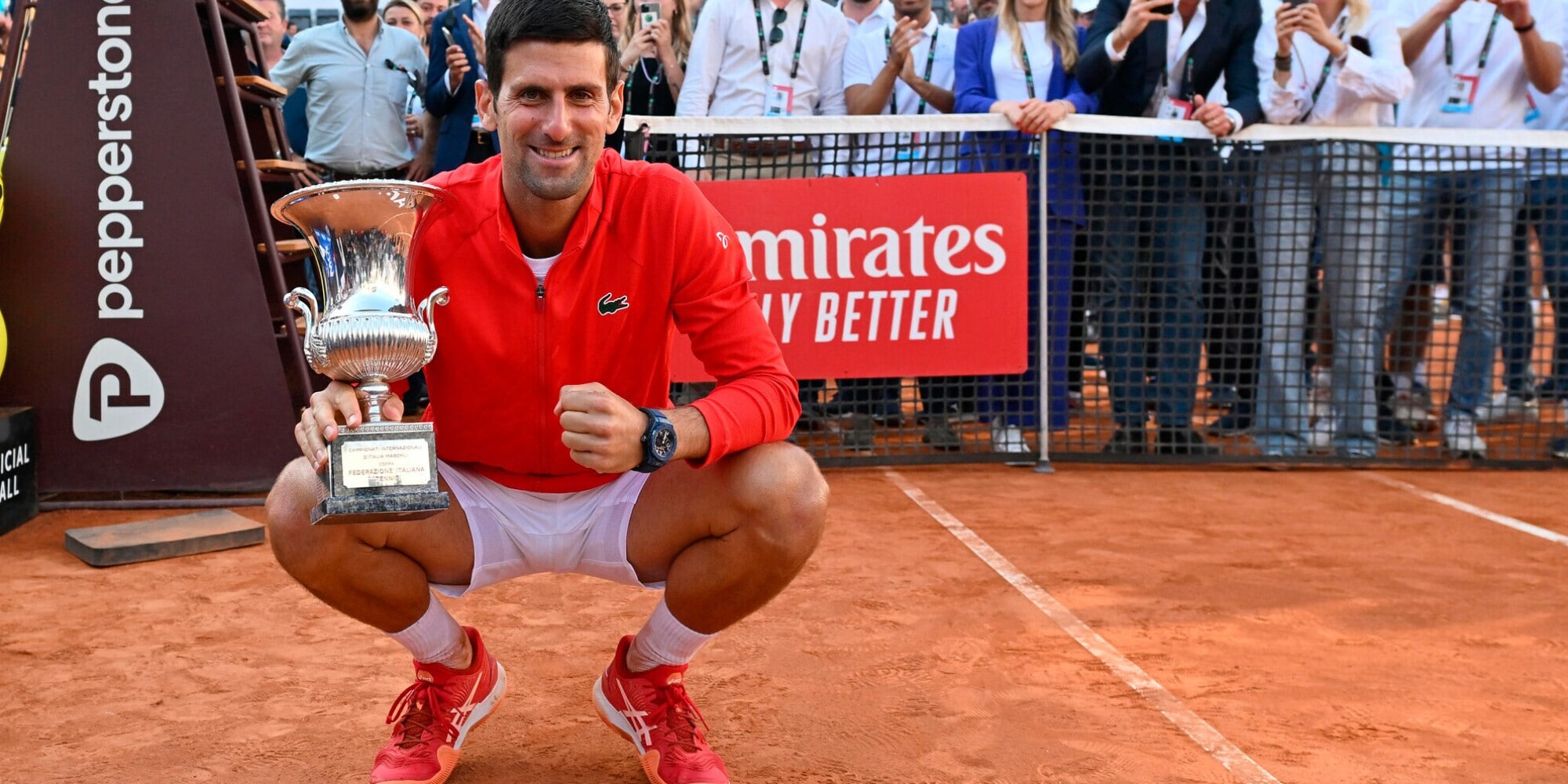 Djokovic vince gli Internazionali d'Italia: Tsitsipas ko in due set