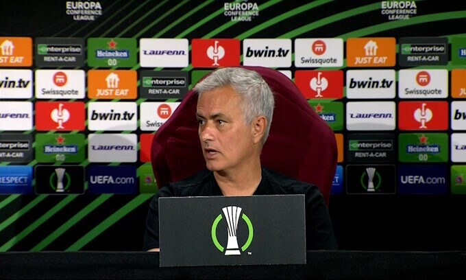 Mourinho: “Roma? Difficile tenere la piazza concentrata”
