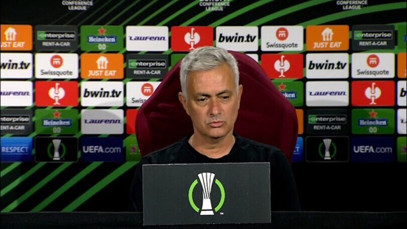 Mourinho: "Kumbulla? Con o senza gli albanesi devono essere dalla nostra"