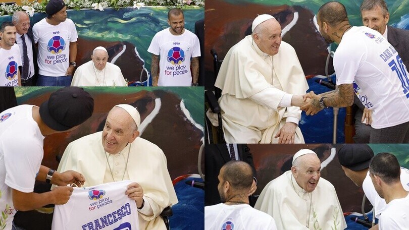 Dani Alves e Ronaldinho da Papa Francesco: che show a Roma