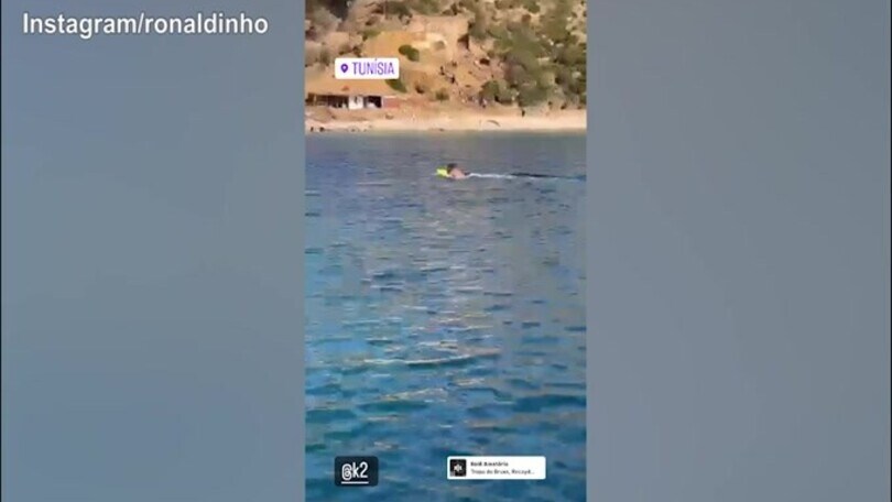 Ronaldinho, continua il relax in Tunisia