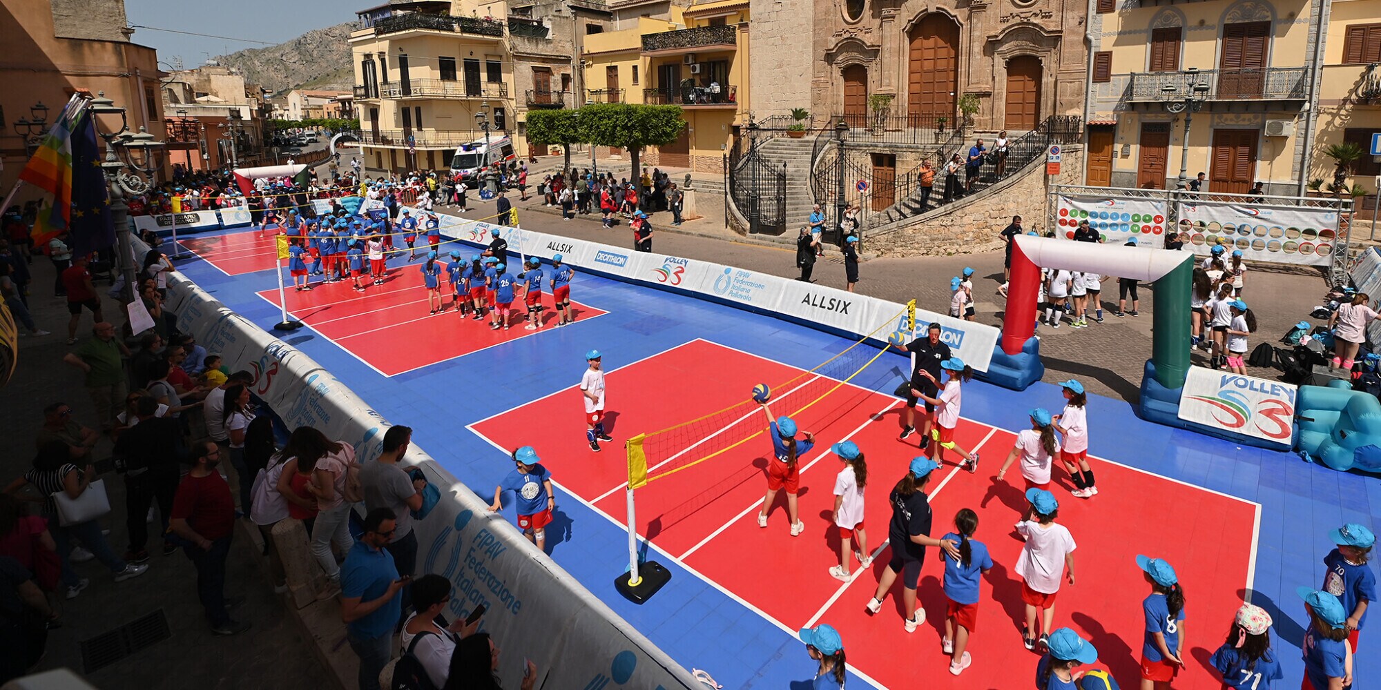 A Capaci mille bambini in piazza nell'anniversario della strage