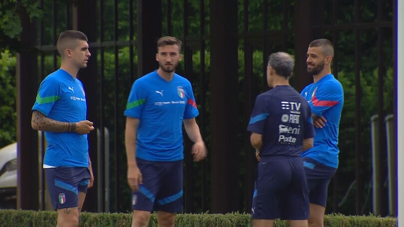 Azzurri in campo a Coverciano