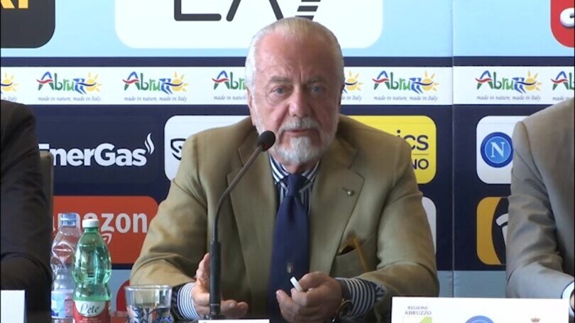 De Laurentiis: “Ho parlato con l’agente di Bernardeschi”