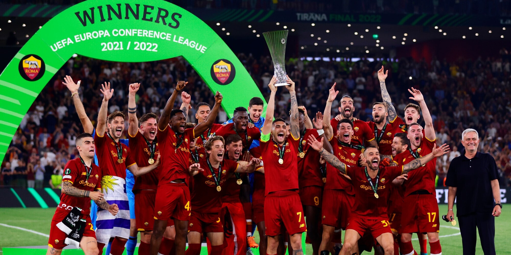 Konami celebra la vittoria della Roma
