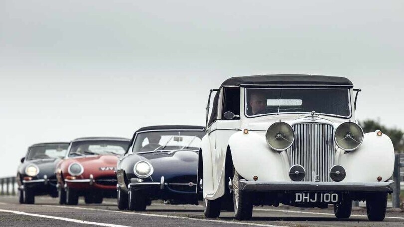 Tutte le Jaguar e Land Rover presenti al Giubileo di Platino della Regina Elisabetta II