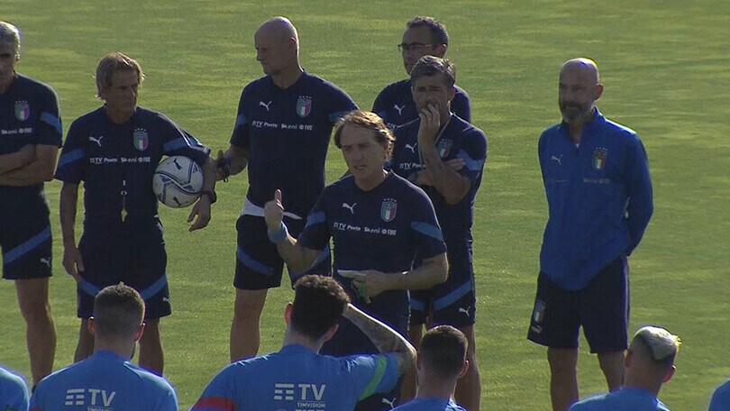 Gli Azzurri in campo dopo la sconfitta di Wembley