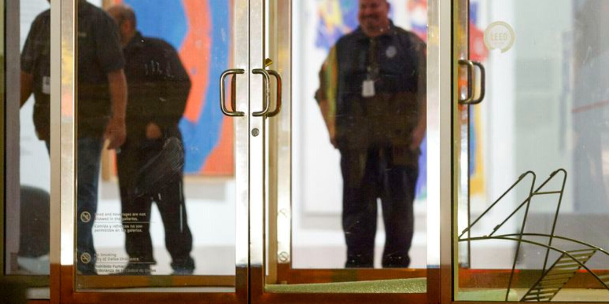 Un ragazzo distrugge reperti per 5 milioni al Museo d'arte di Dallas