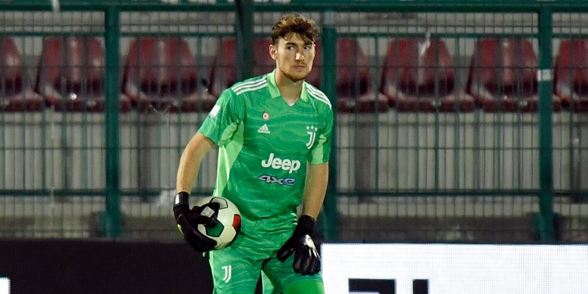 A Bola: "Lo Sporting Lisbona vuole Israel: offerta alla Juve"