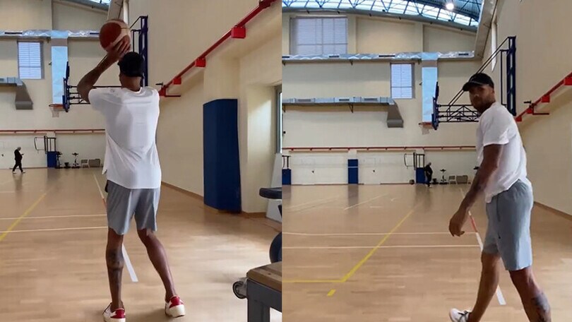 Jacobs fa il fenomeno anche a basket!
