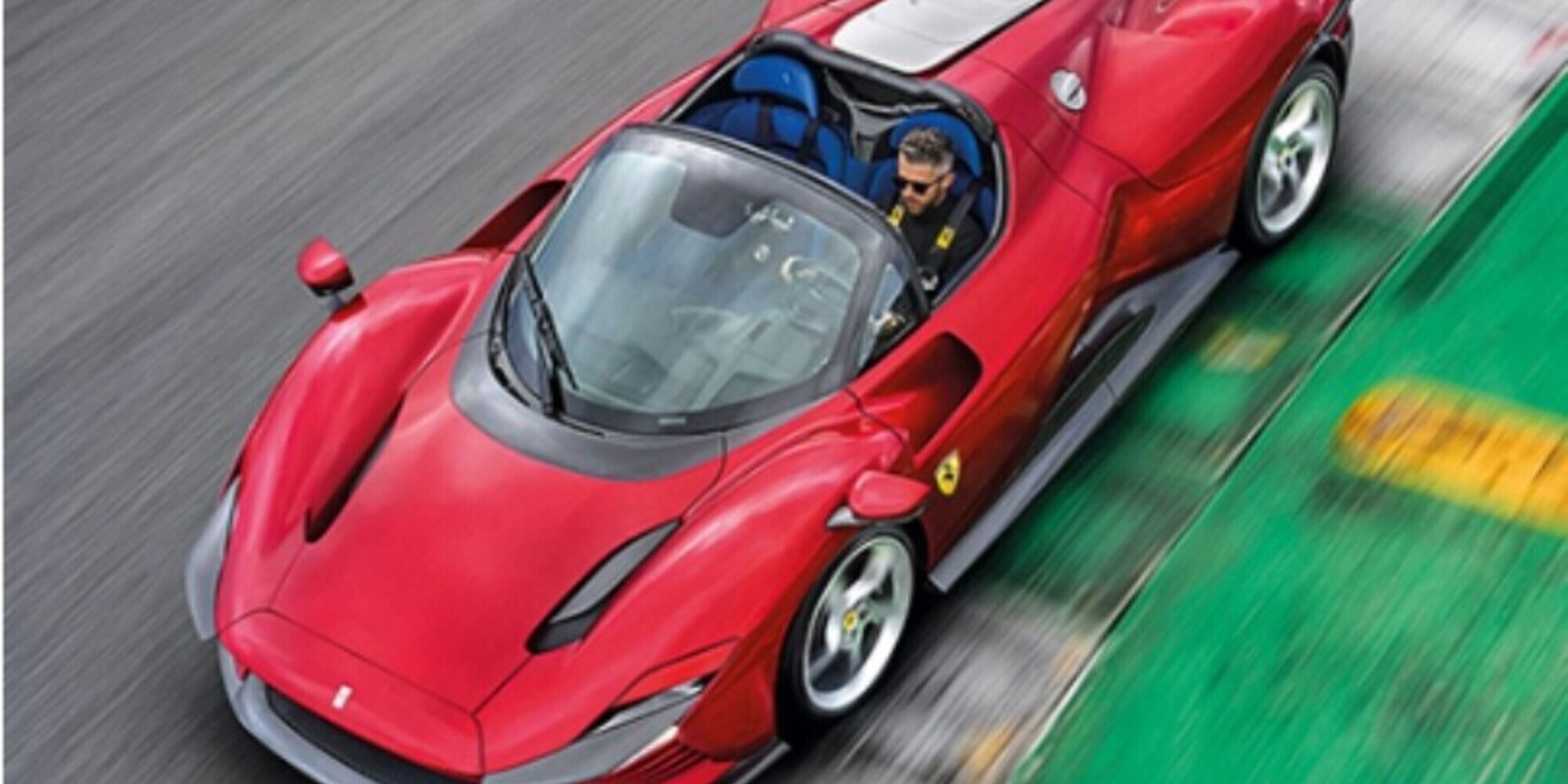 L'UE dice stop all'endotermico ma i marchi di lusso si salvano con l'emendamento "salva Ferrari"