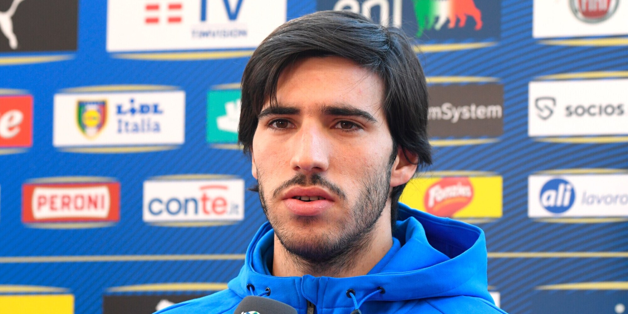 Tonali: "Non mi sento una bandiera dell'Italia. Bello affrontare Tomori"