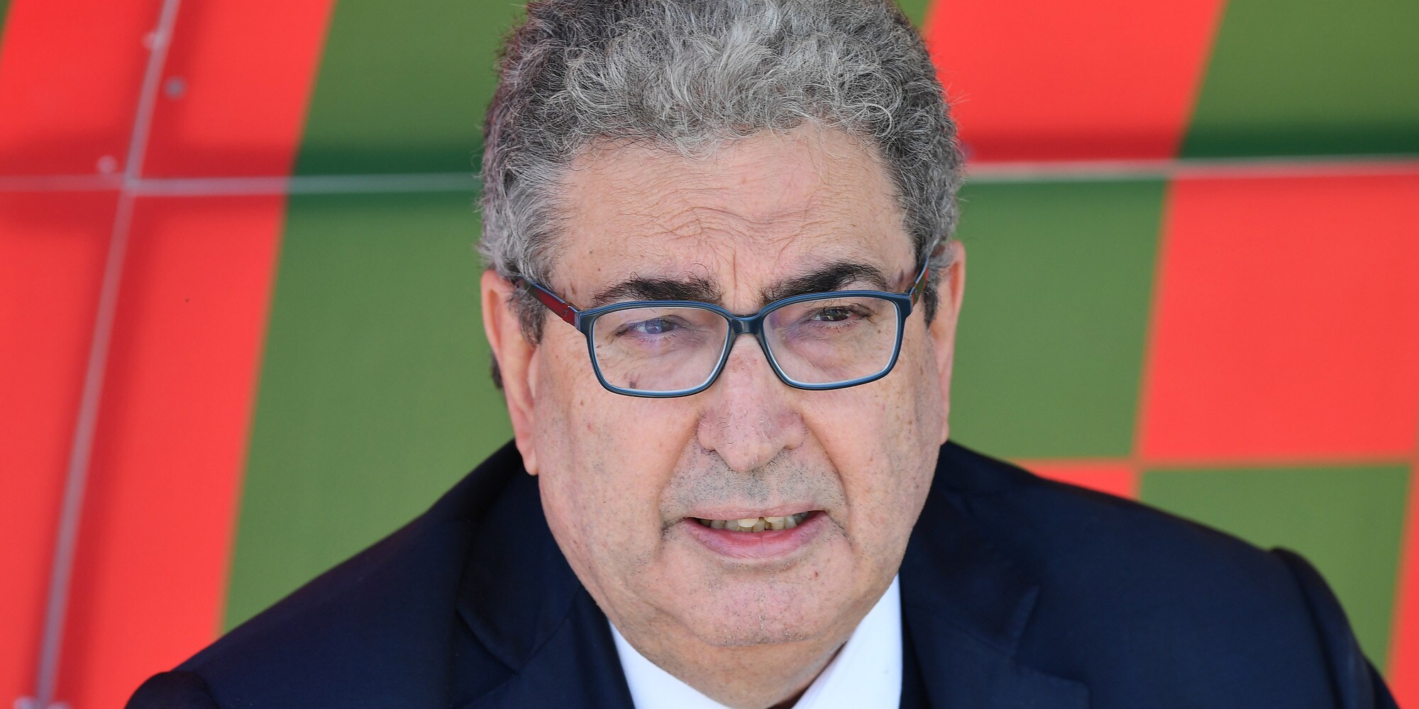Perinetti dice addio al Genoa in rima baciata
