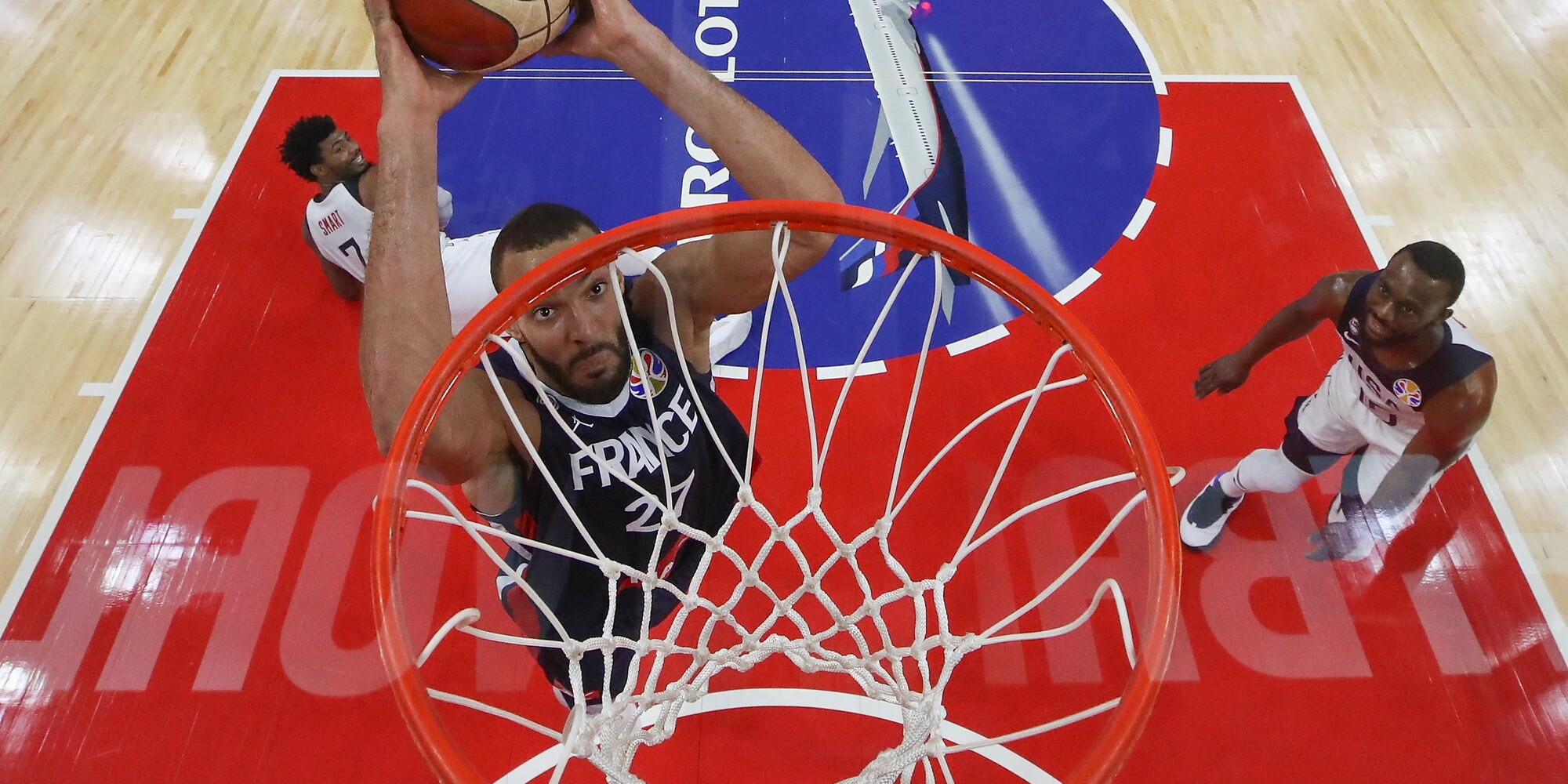 Nba, primo cestista positivo al Coronavirus: sospesa stagione