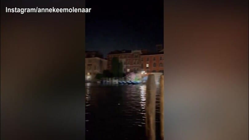 Grande festa per Alice e Alvaro: De Ligt e compagna scatenati a Venezia!