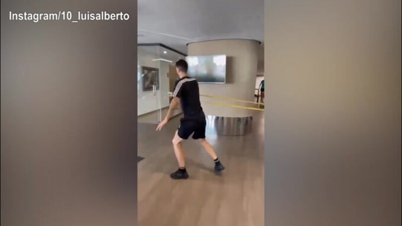 Lazio, per Luis Alberto la vacanza è...un lavoro