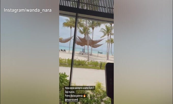 Wanda e Mauro Icardi in palestra, che forza!