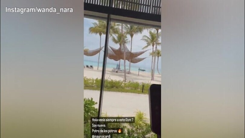 Wanda e Mauro Icardi in palestra, che forza!
