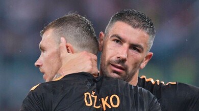 Inter, il saluto di Dzeko a Kolarov: "Ne abbiamo passate tante insieme"