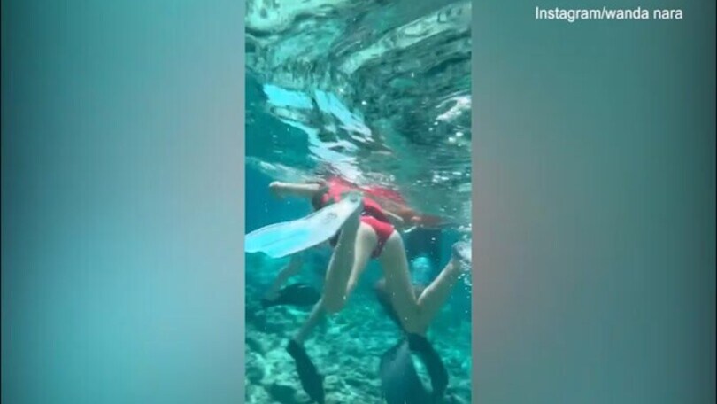 Wanda Nara e Icardi, acqua e sport nel primo giorno della settimana