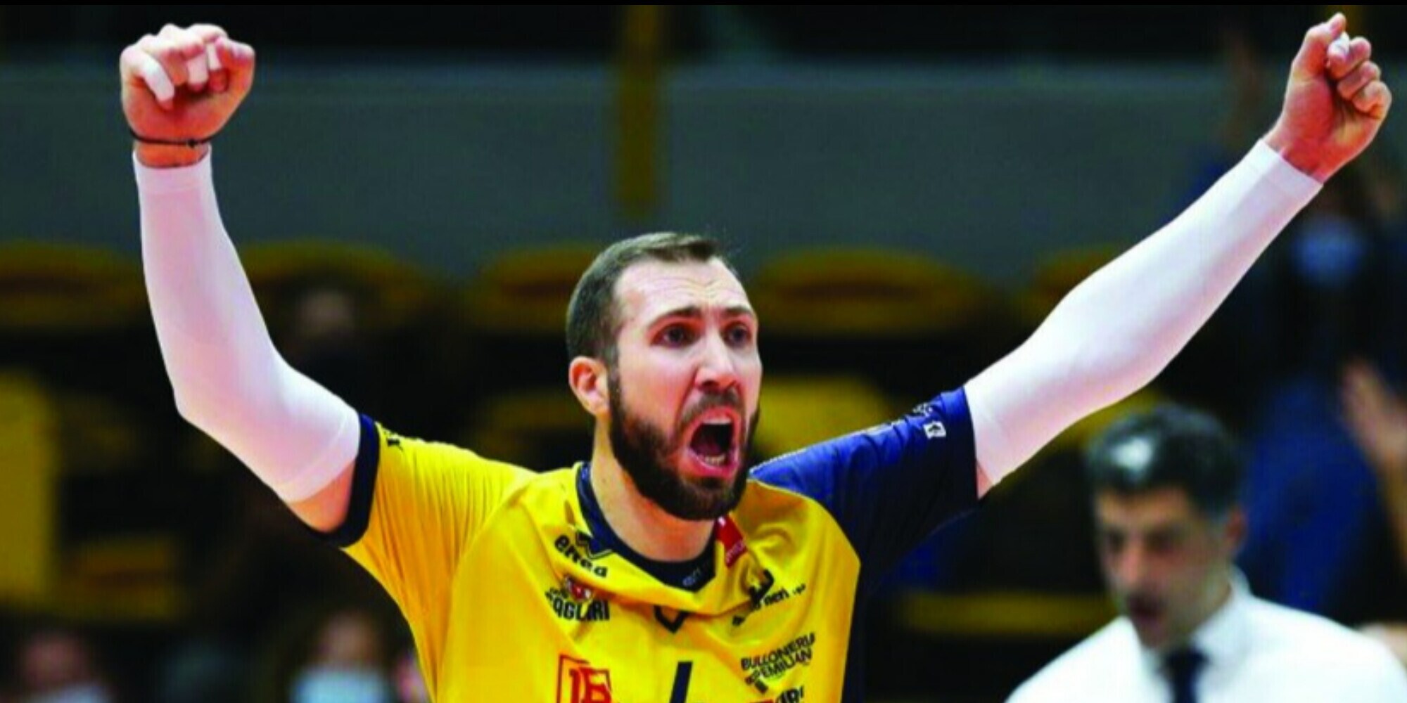 Nemanja Petric porta la sua esperienza a Siena