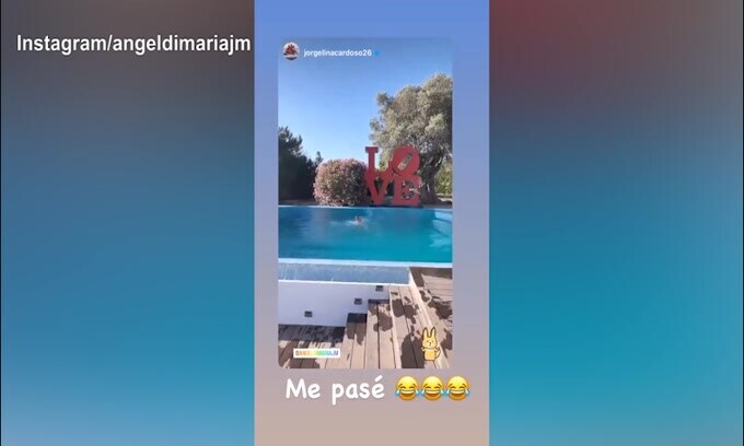 Di Maria, tuffo spettacolare in piscina!