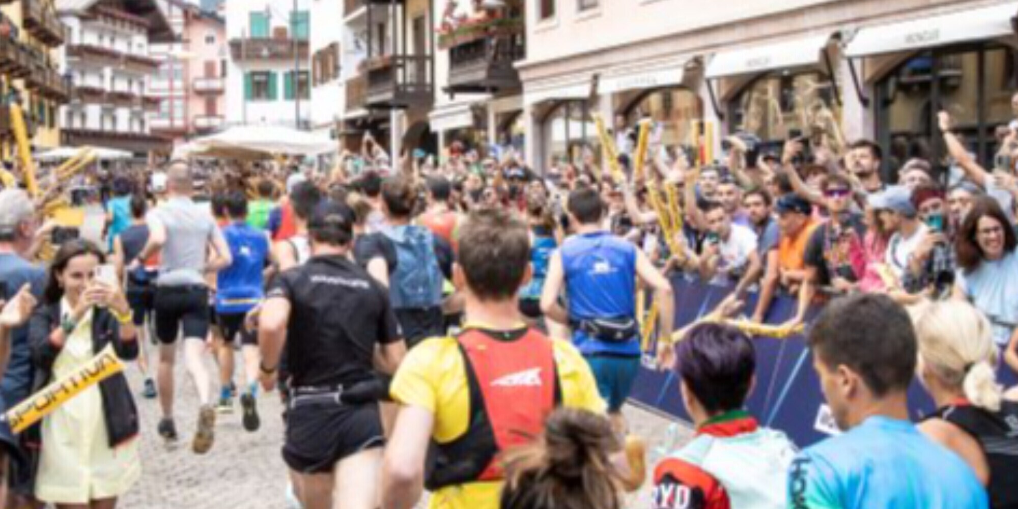 Sventola la bandiera spagnola su Cortina Skyrace e Cortina Trail