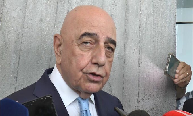 Galliani: "Sensi sta riflettendo mentre Pinamonti..."