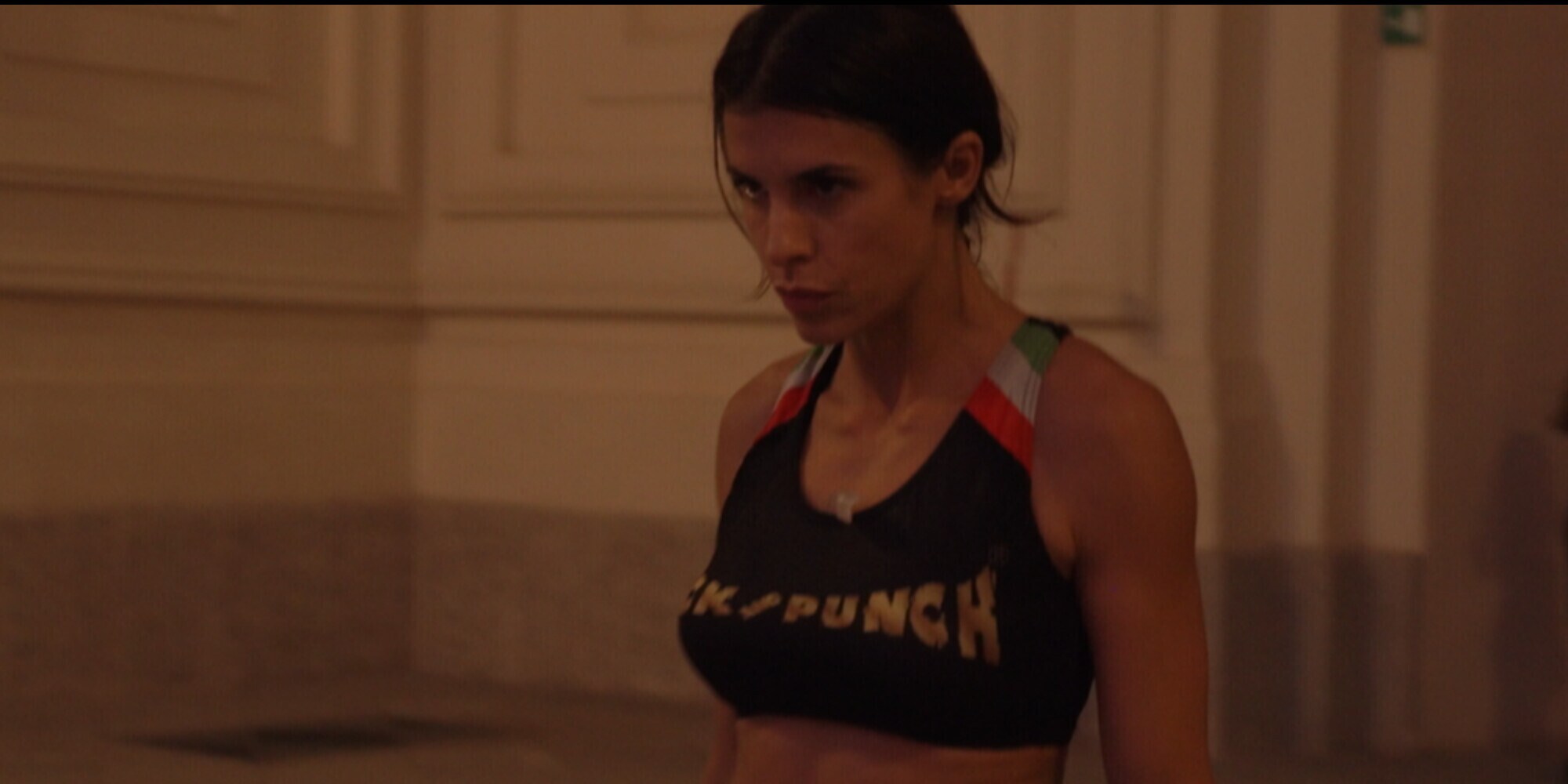 Elisabetta Canalis, il suo debutto sul ring diventa un docu-reportage
