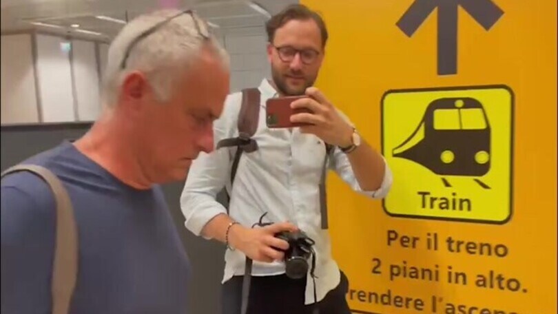 Roma, il ritorno di Mou: "Carico? Ne parliamo il 13 agosto"