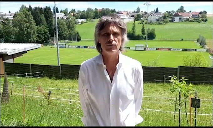 Juric coccola e striglia Radonjic