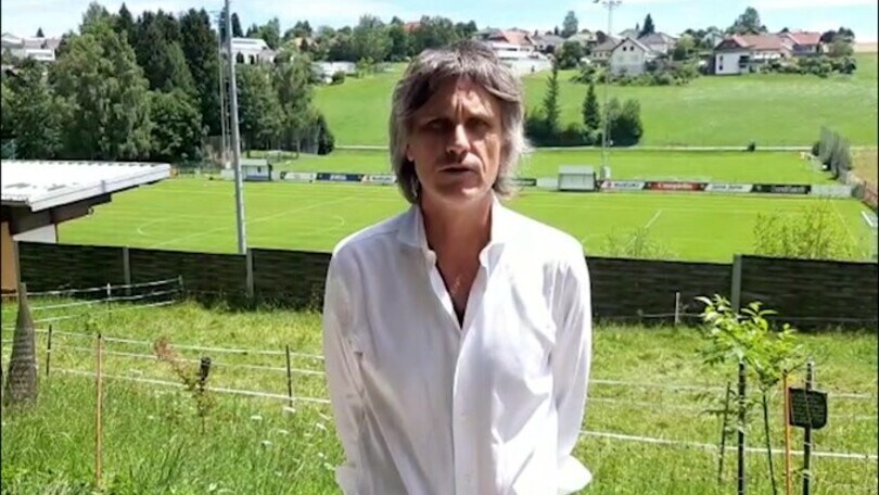 Juric coccola e striglia Radonjic