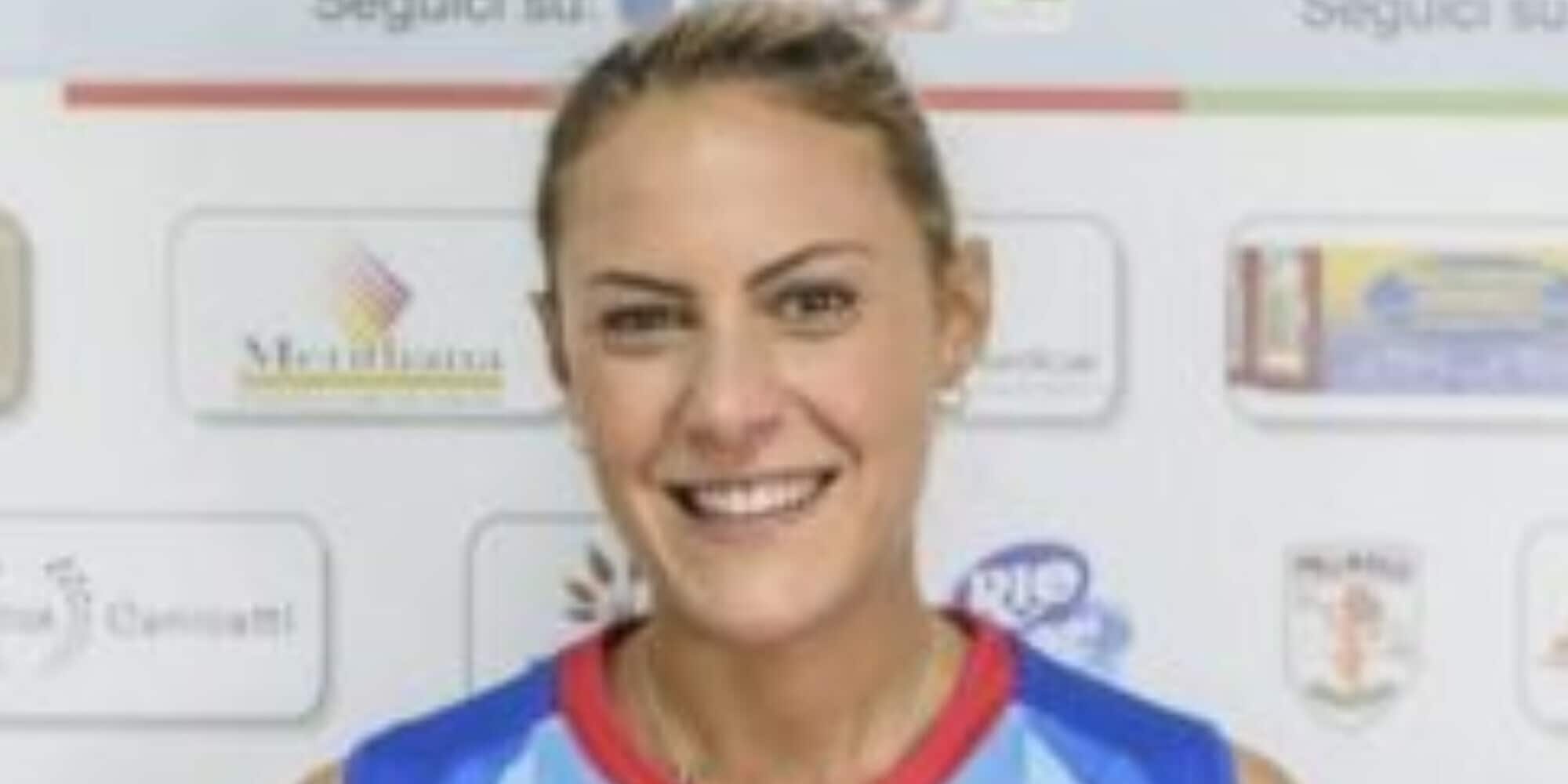 Serena Moneta firma per Marsala