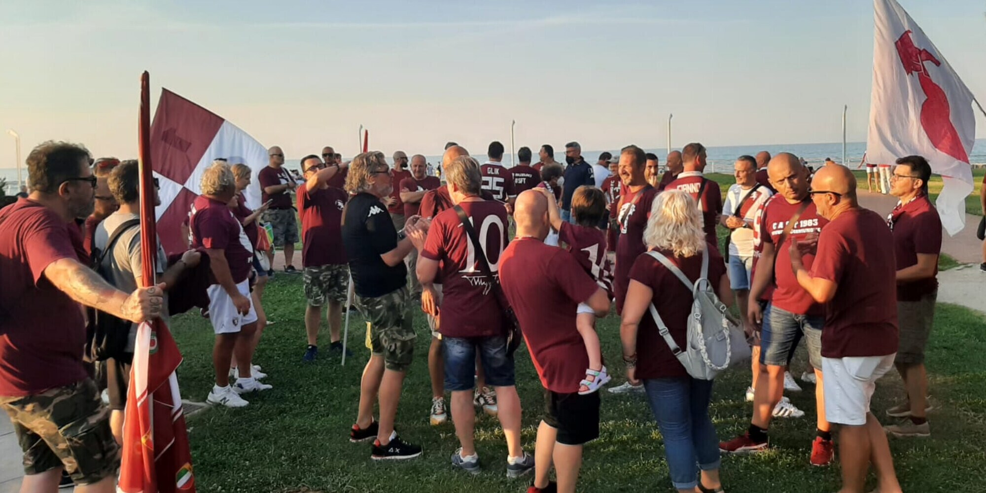 Tifosi granata a Pesaro: vogliamo un Toro all'altezza