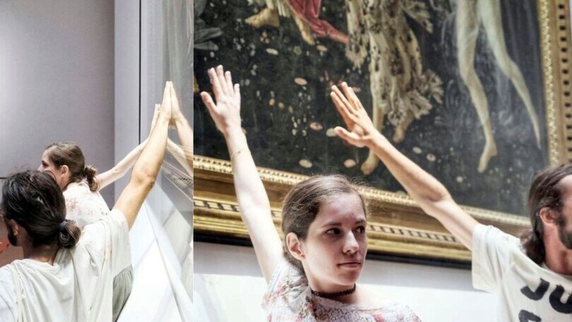 Agli Uffizi ambientalisti si incollano al vetro della Primavera di Botticelli
