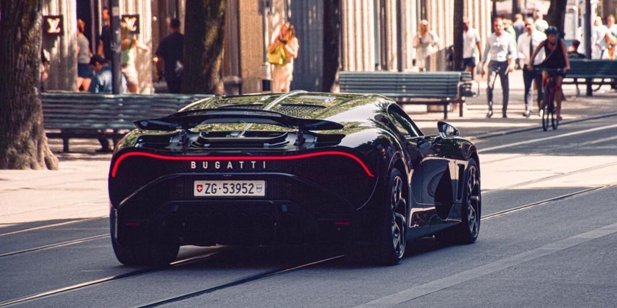 Bugatti La Voiture Noire, il bolide che a Zurigo... va pianissimo