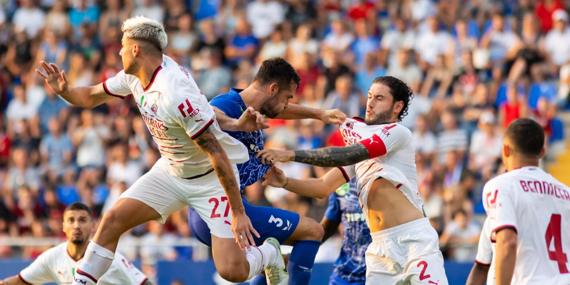 ZTE-Milan 3-2: tre gol in 26', poi la reazione con Giroud e Krunic
