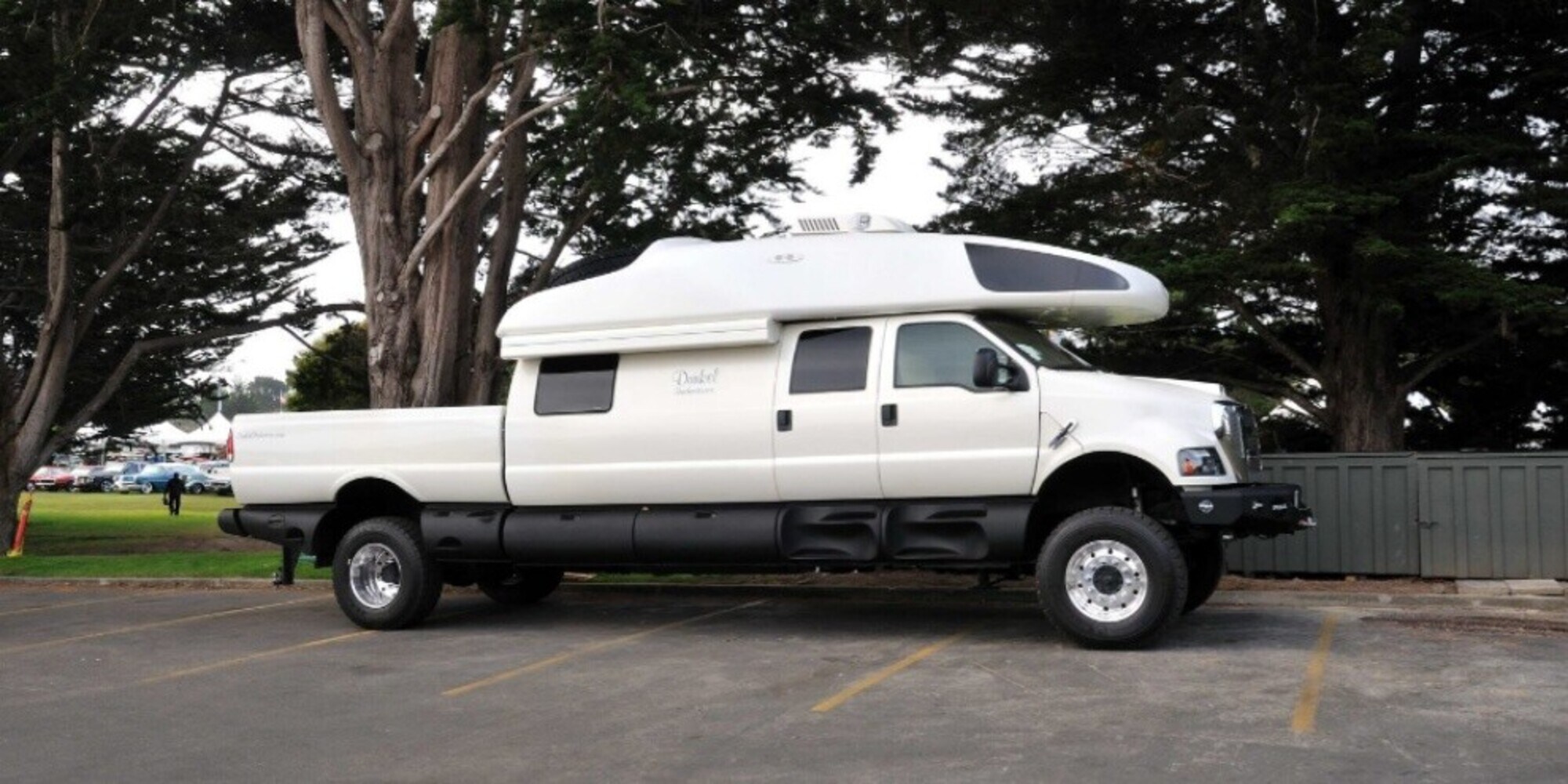 Ford F-750 World Cruiser, il camper di lusso al prezzo di 6 milioni di euro
